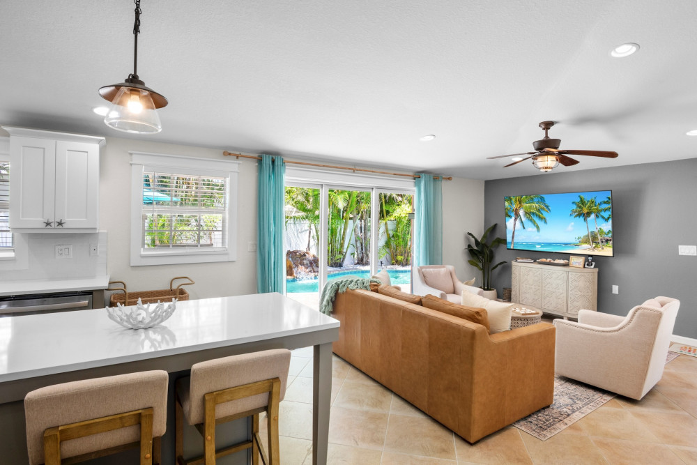 Holmes Beach 281