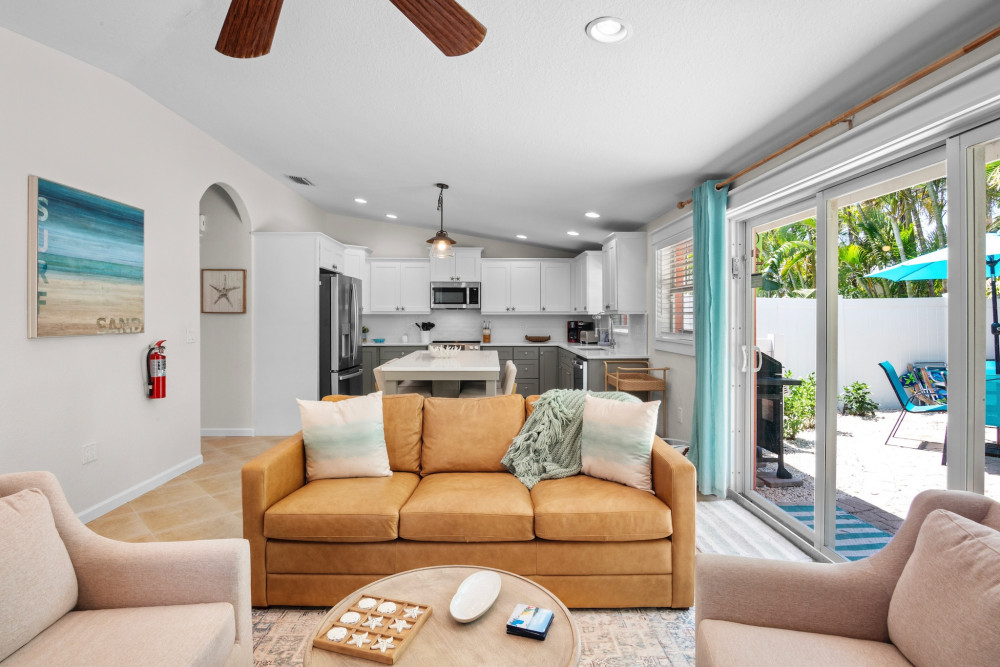 Holmes Beach 281