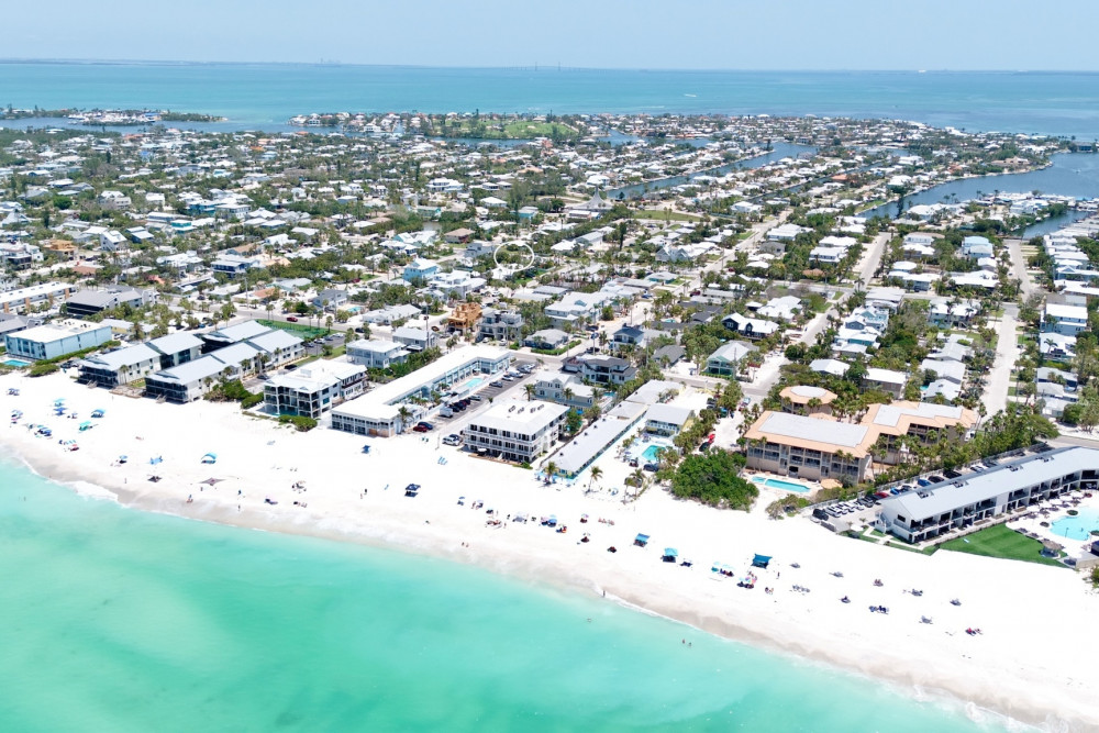 Holmes Beach 281