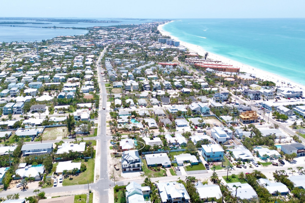 Holmes Beach 281