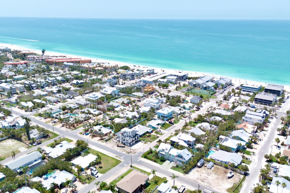Holmes Beach 281