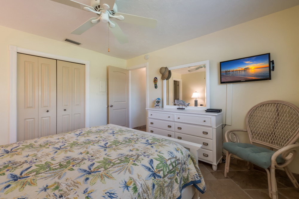 Holmes Beach 311
