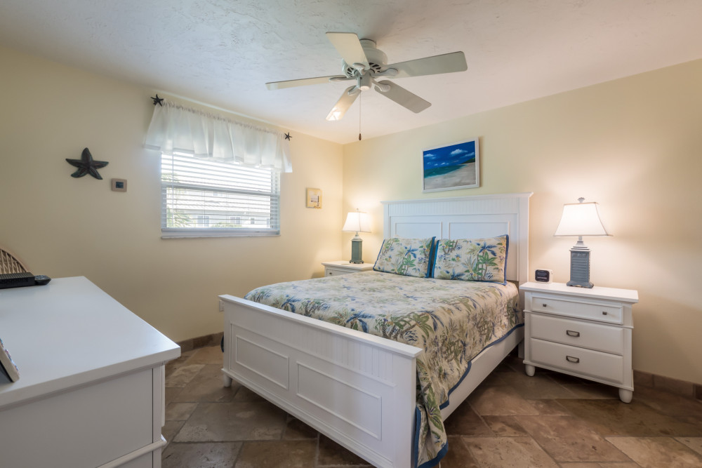 Holmes Beach 311
