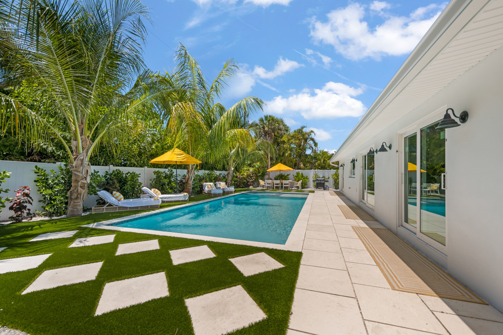 Holmes Beach 143