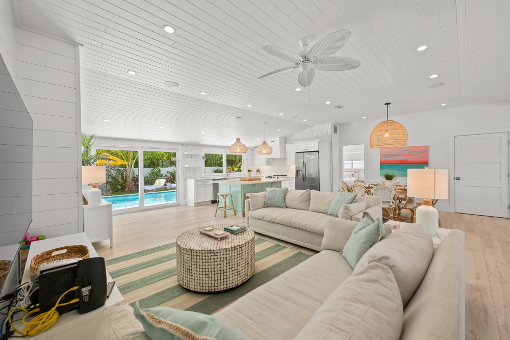 Holmes Beach 143