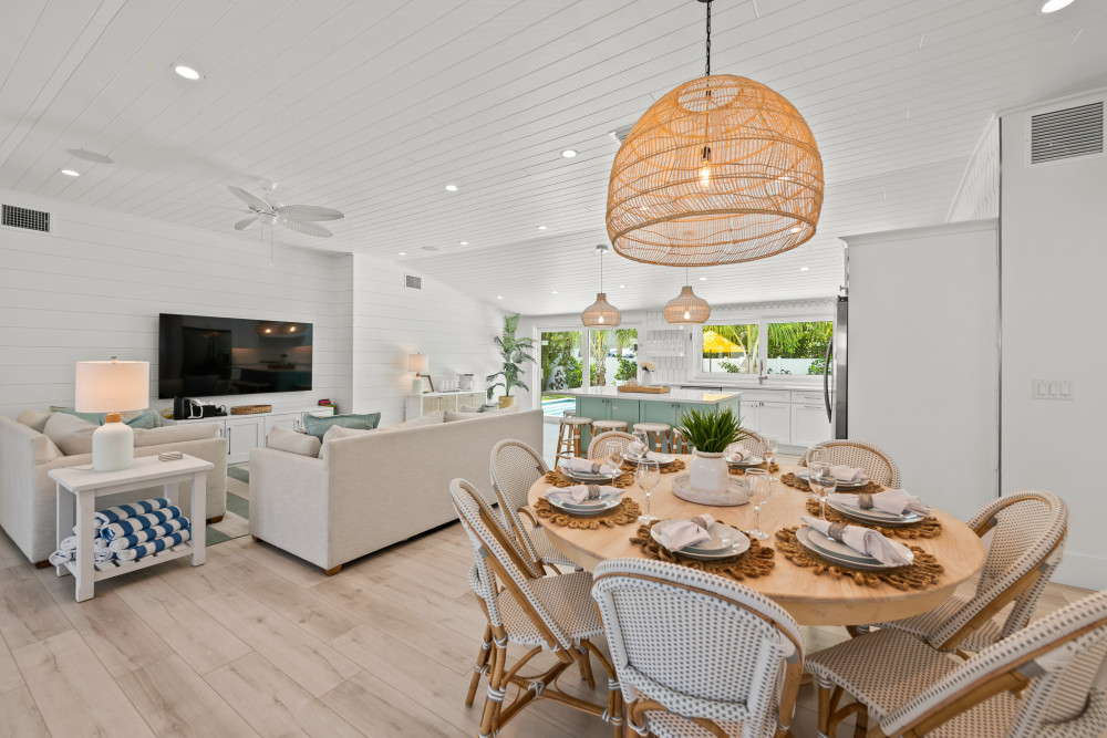 Holmes Beach 143