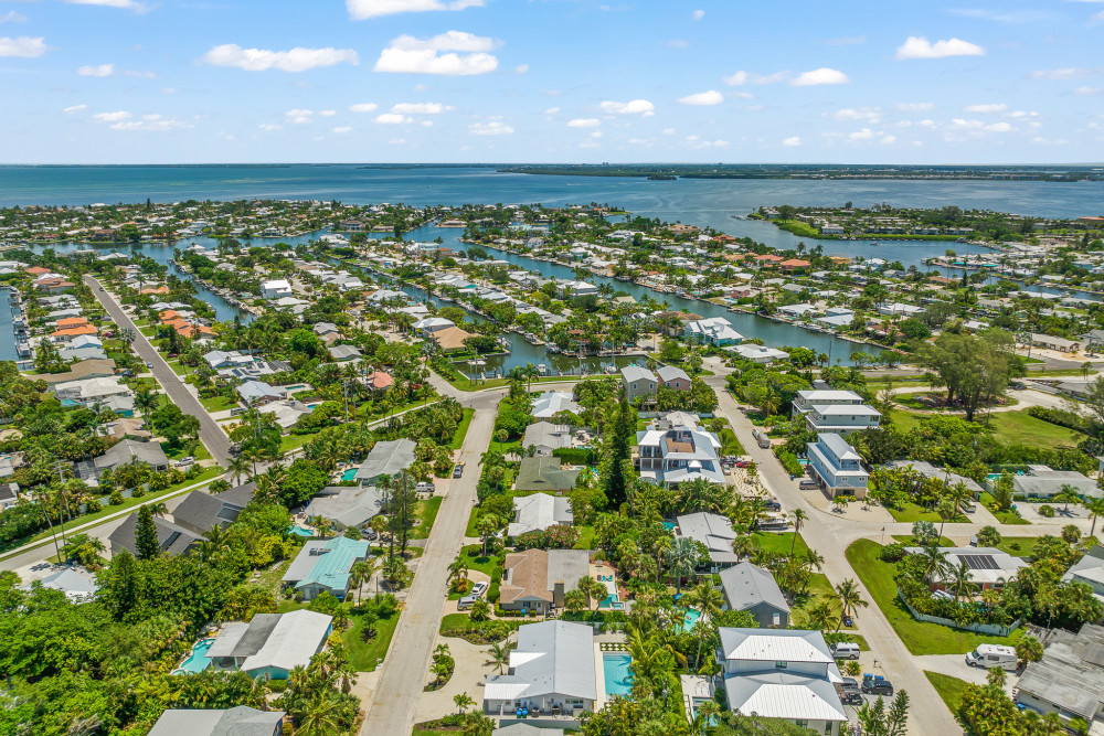 Holmes Beach 143