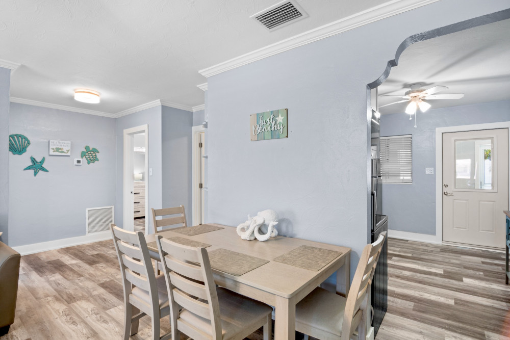Holmes Beach 307