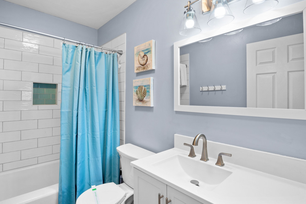 Holmes Beach 307