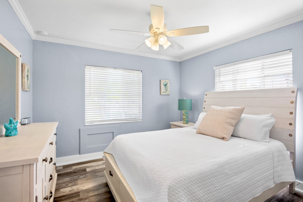 Holmes Beach 307