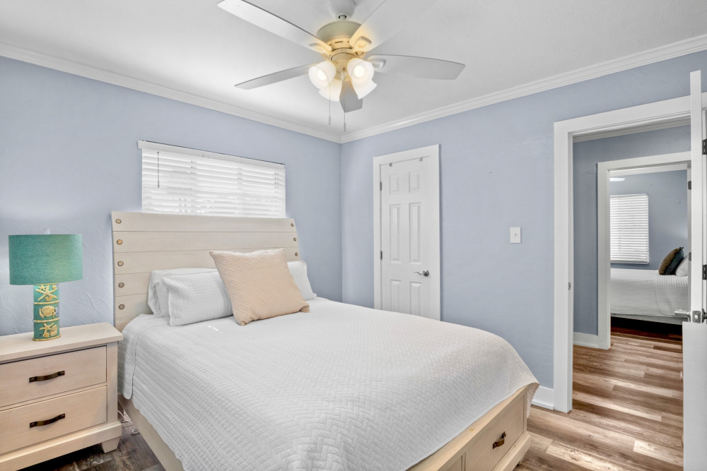 Holmes Beach 307