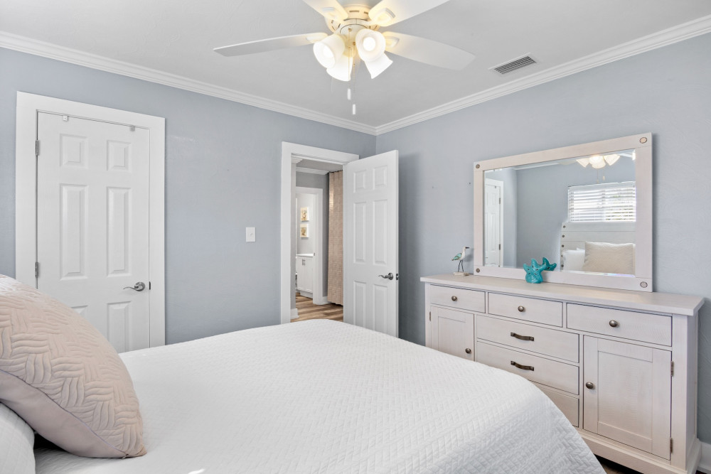 Holmes Beach 307