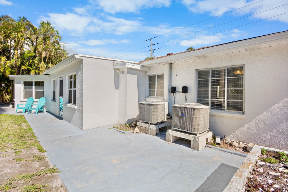 Holmes Beach 307