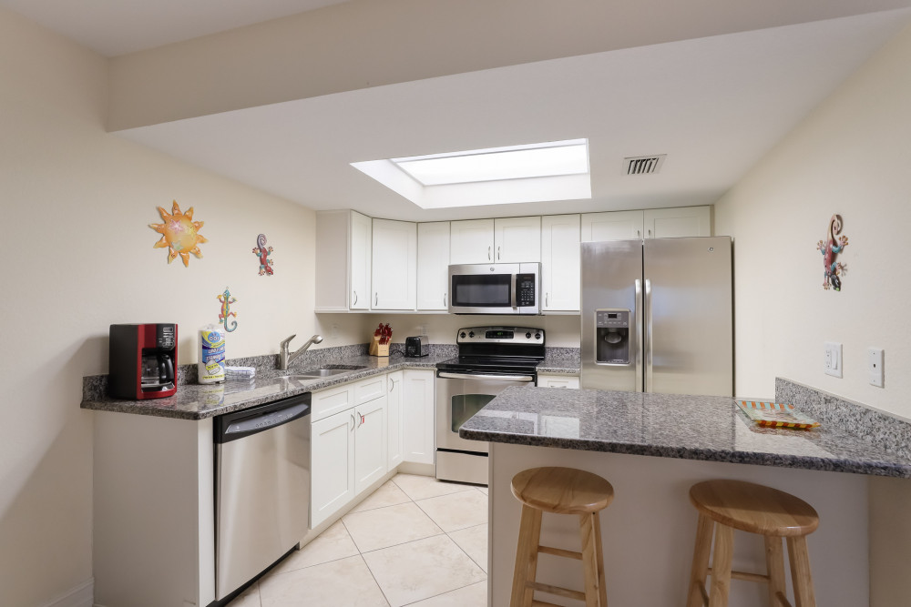 Holmes Beach 274