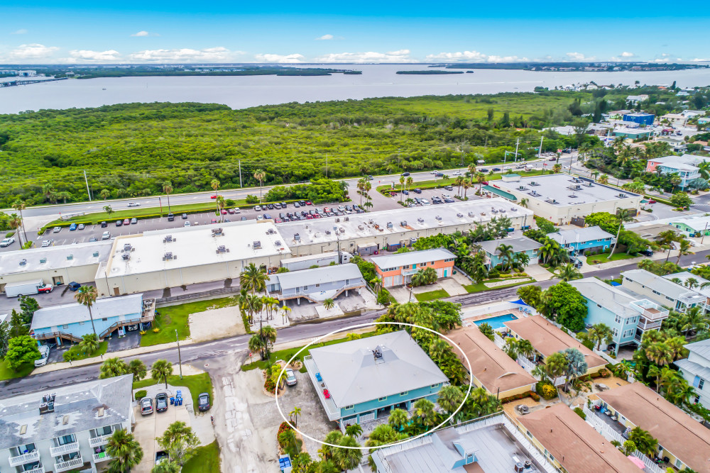 Holmes Beach 274