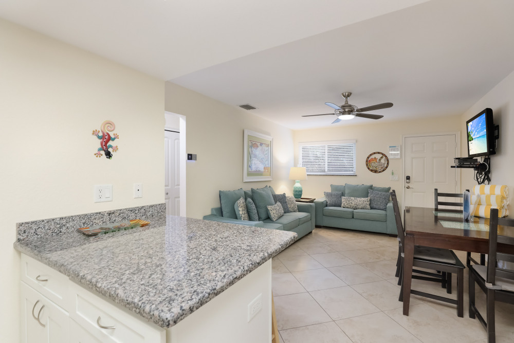 Holmes Beach 274