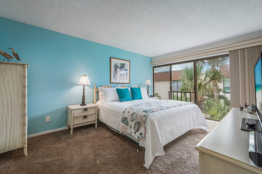 Holmes Beach 334