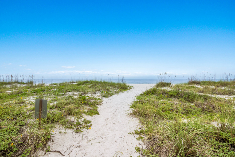 Holmes Beach 334