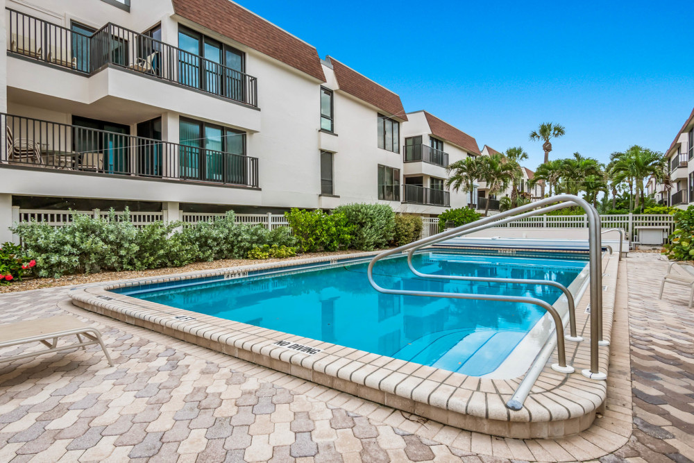 Holmes Beach 334