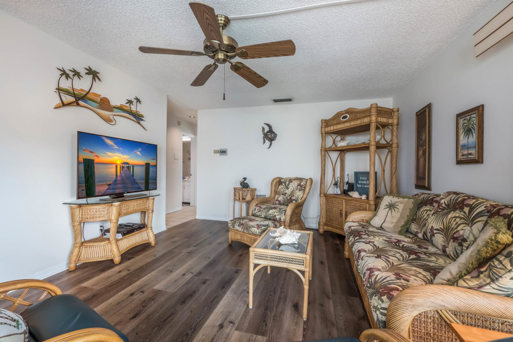 Holmes Beach 334