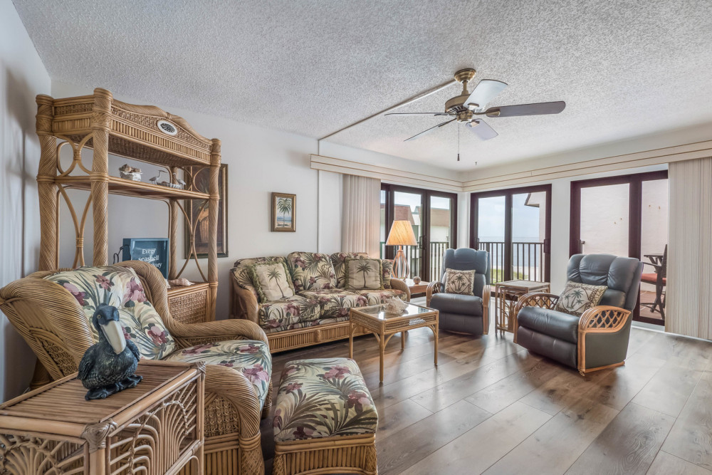 Holmes Beach 334