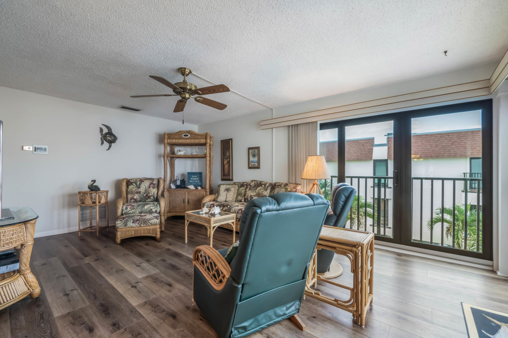 Holmes Beach 334