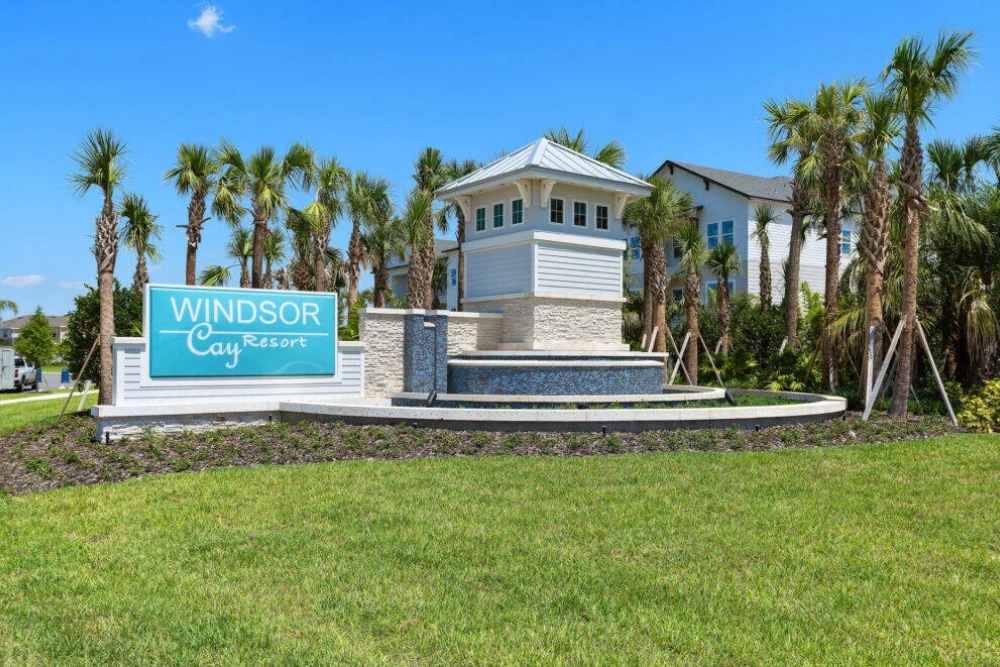 Windsor Cay 72