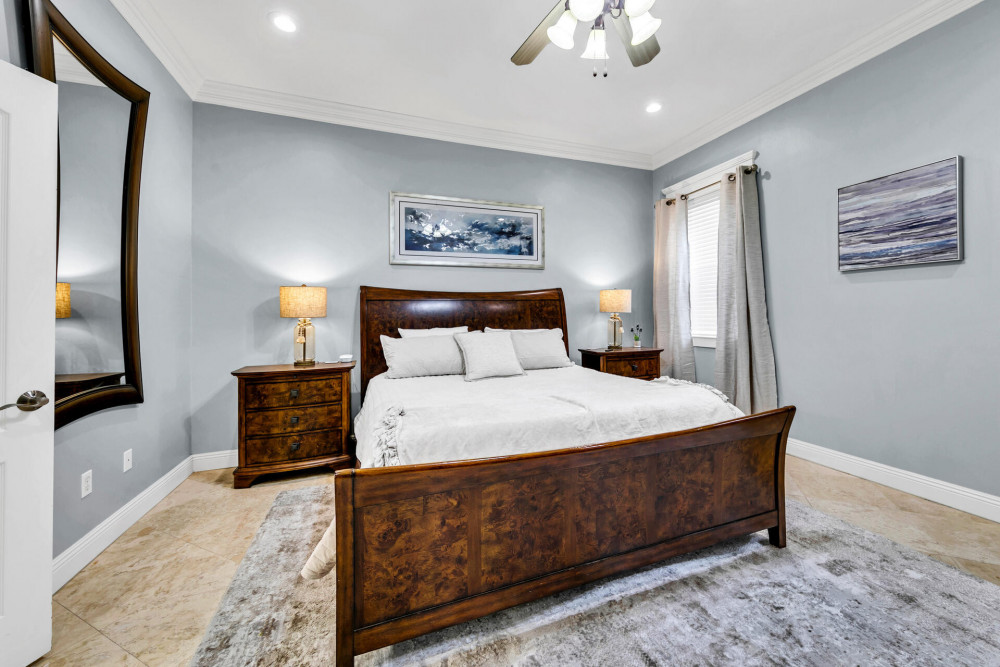 Blue Mountain Beach 31