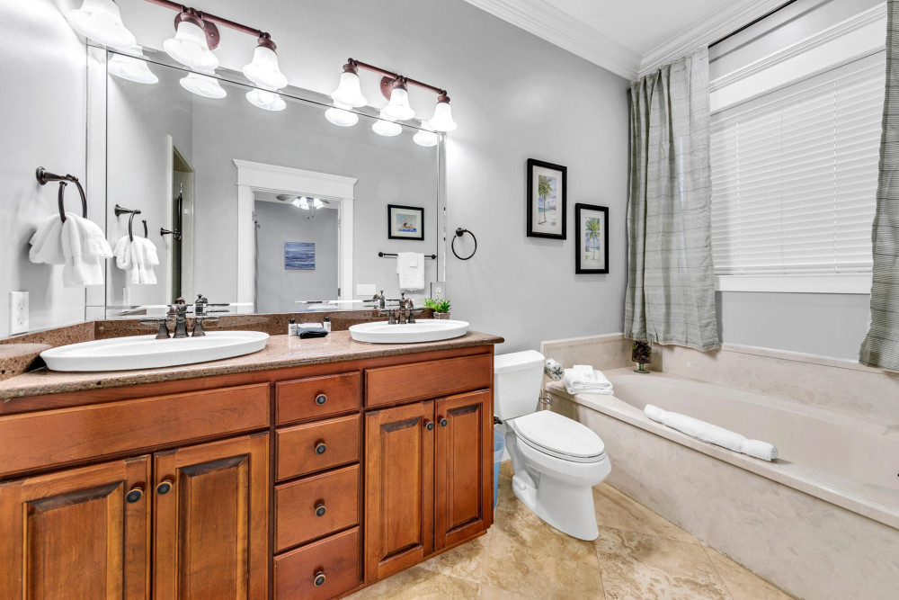 Blue Mountain Beach 31