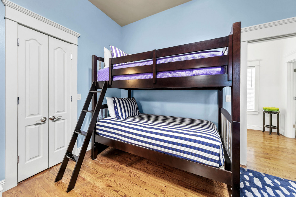 Blue Mountain Beach 31