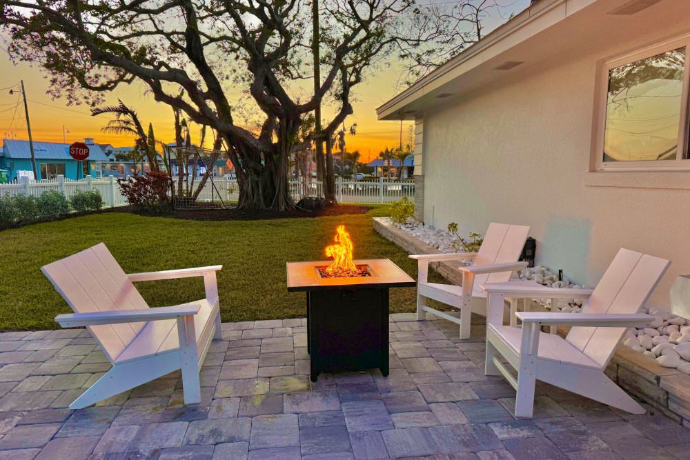 Holmes Beach 106