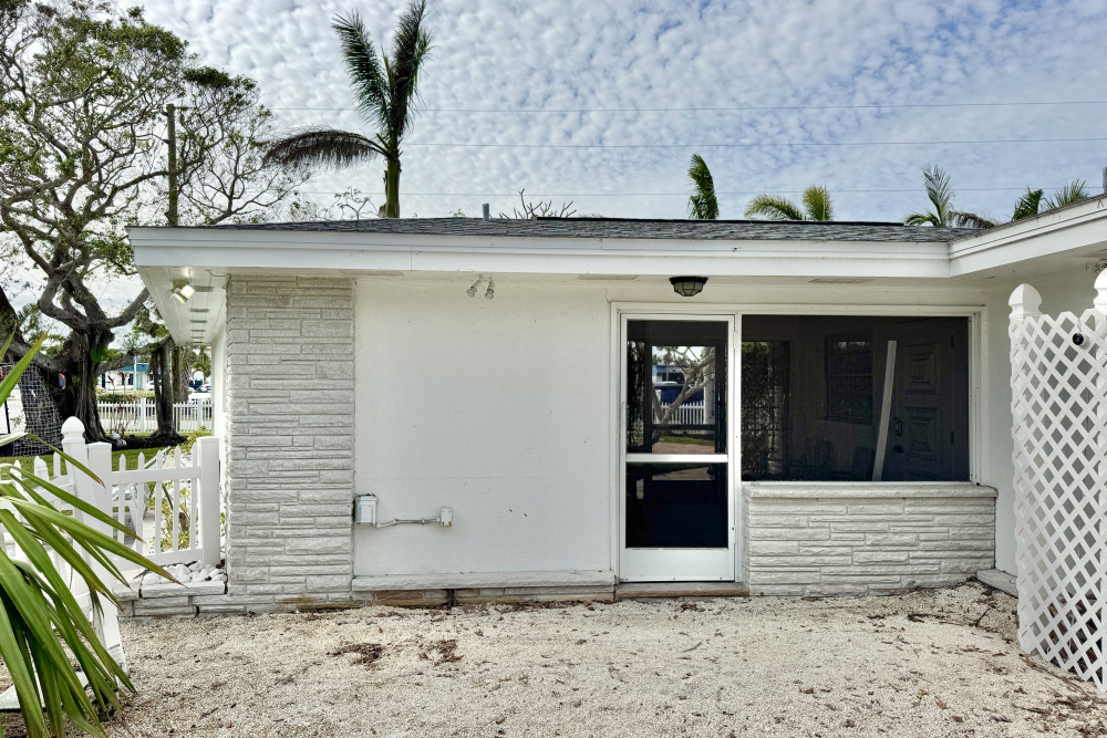 Holmes Beach 106
