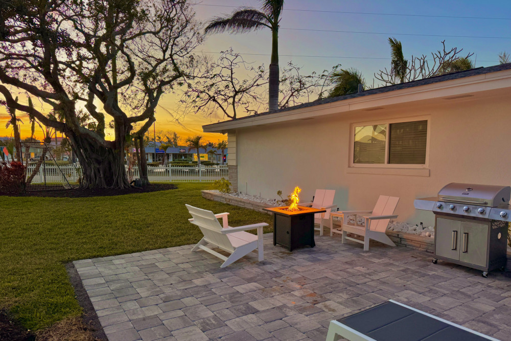 Holmes Beach 106