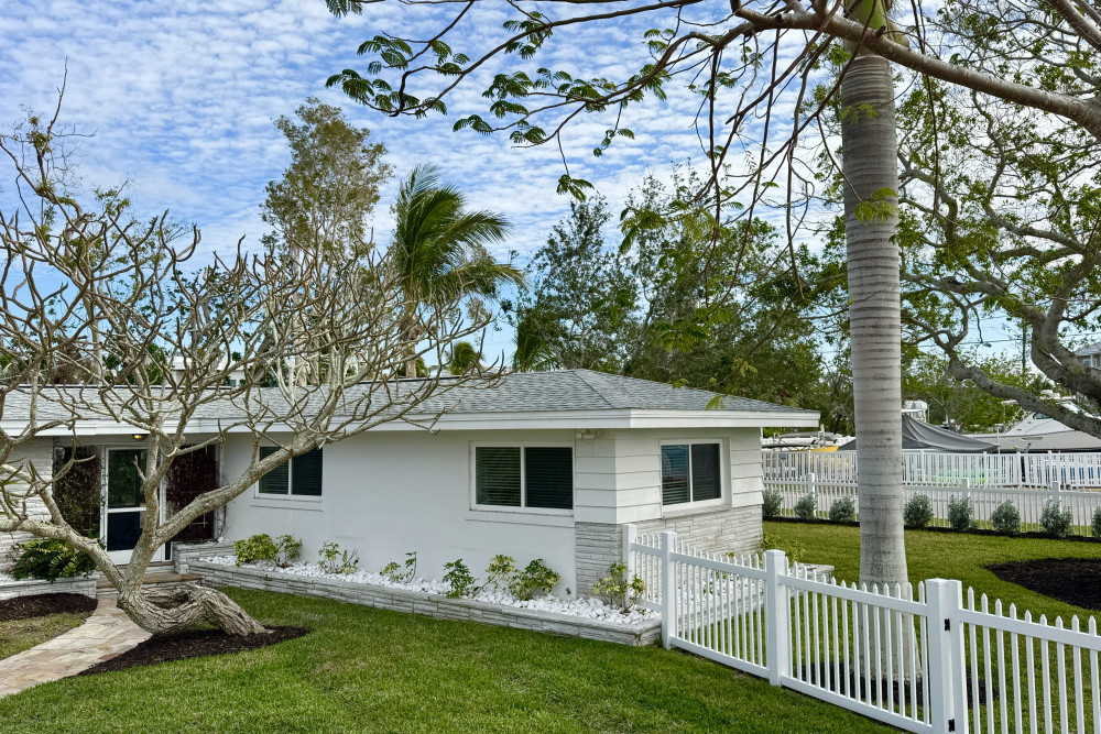 Holmes Beach 106