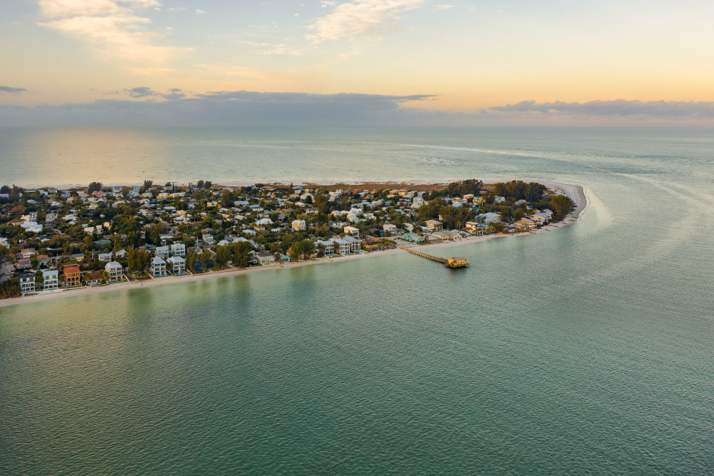 Holmes Beach 106