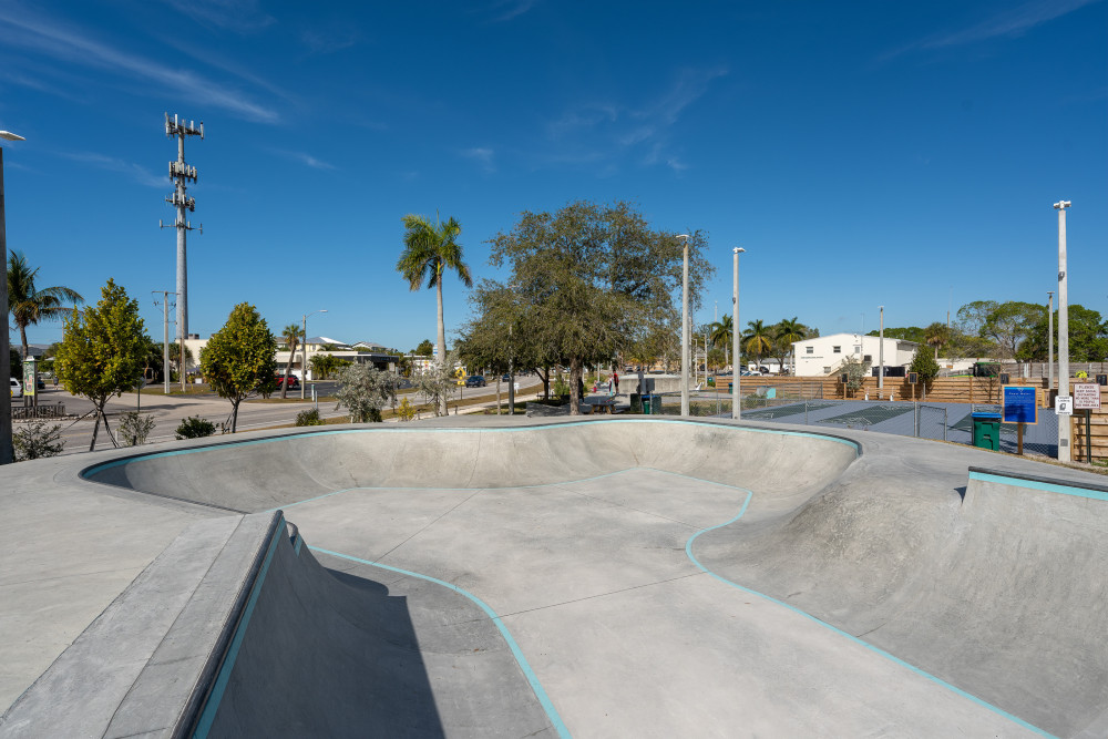 Holmes Beach 106