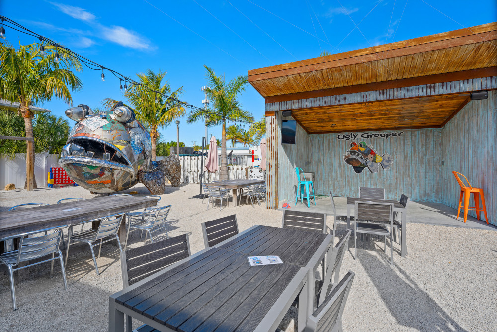 Holmes Beach 106