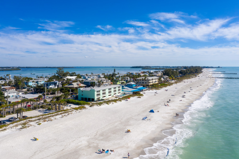Holmes Beach 106