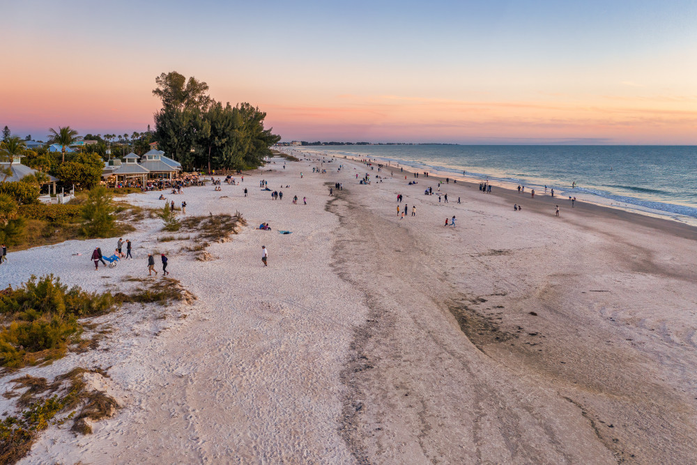 Holmes Beach 106