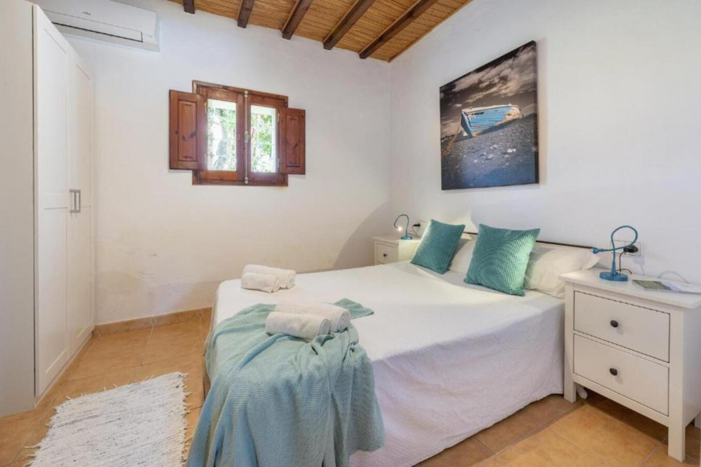 Ibiza 9