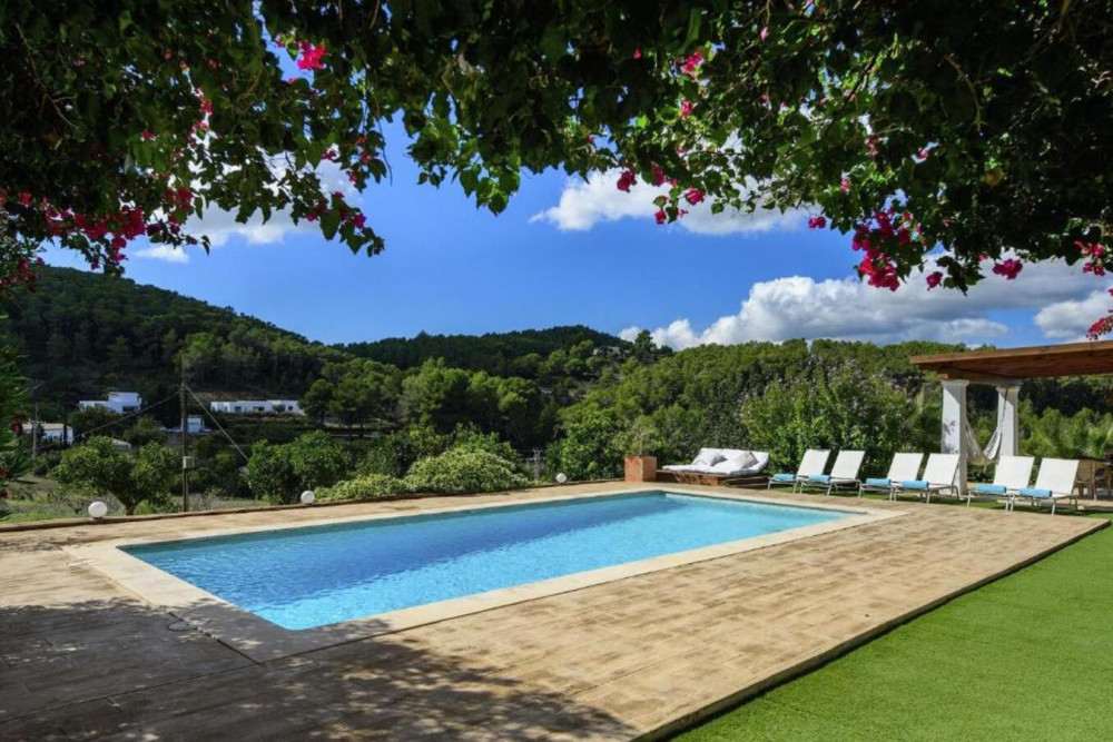 Ibiza 9