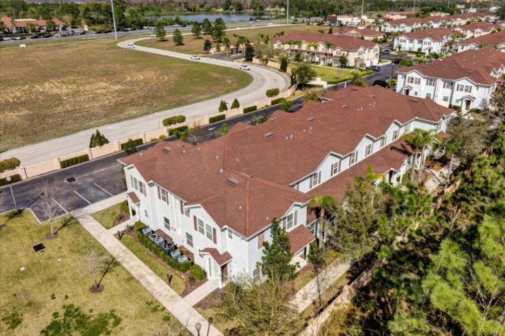 West Lucaya Village 24