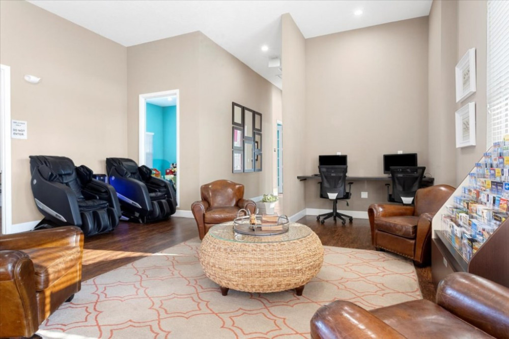 West Lucaya Village 24