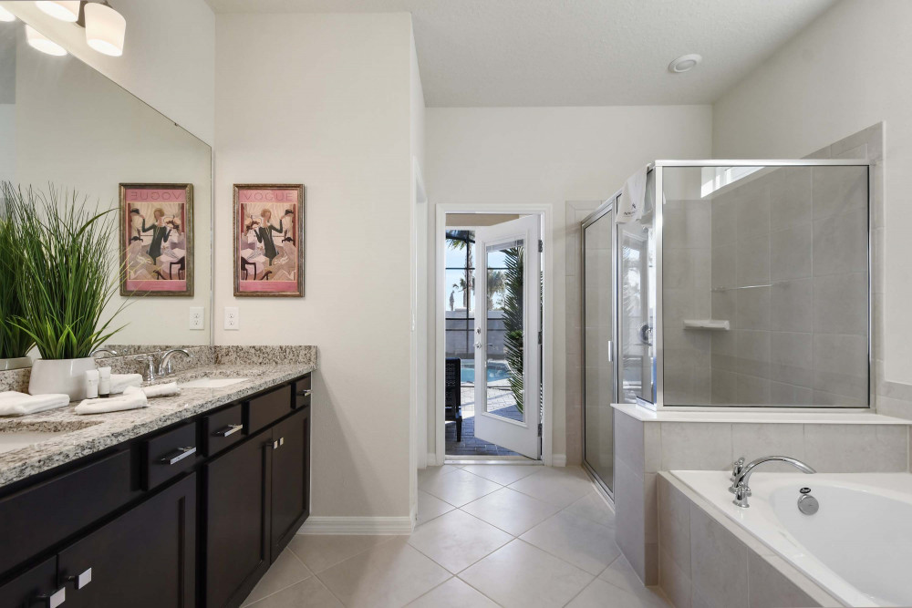 Windsor Cay 80