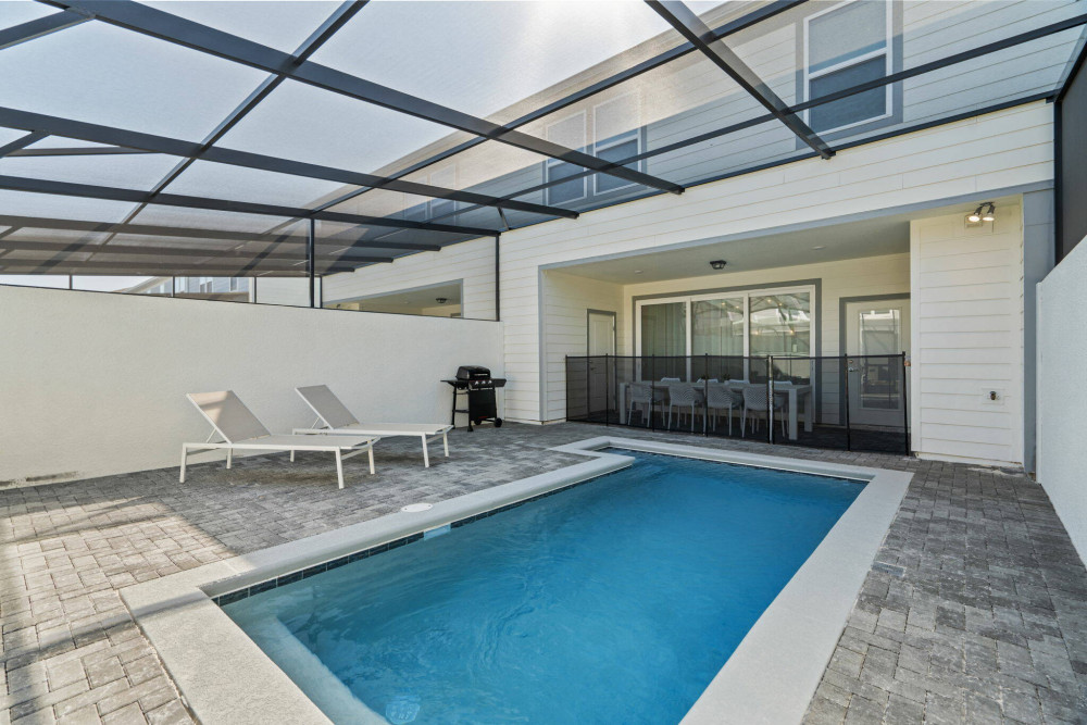 Windsor Cay 79