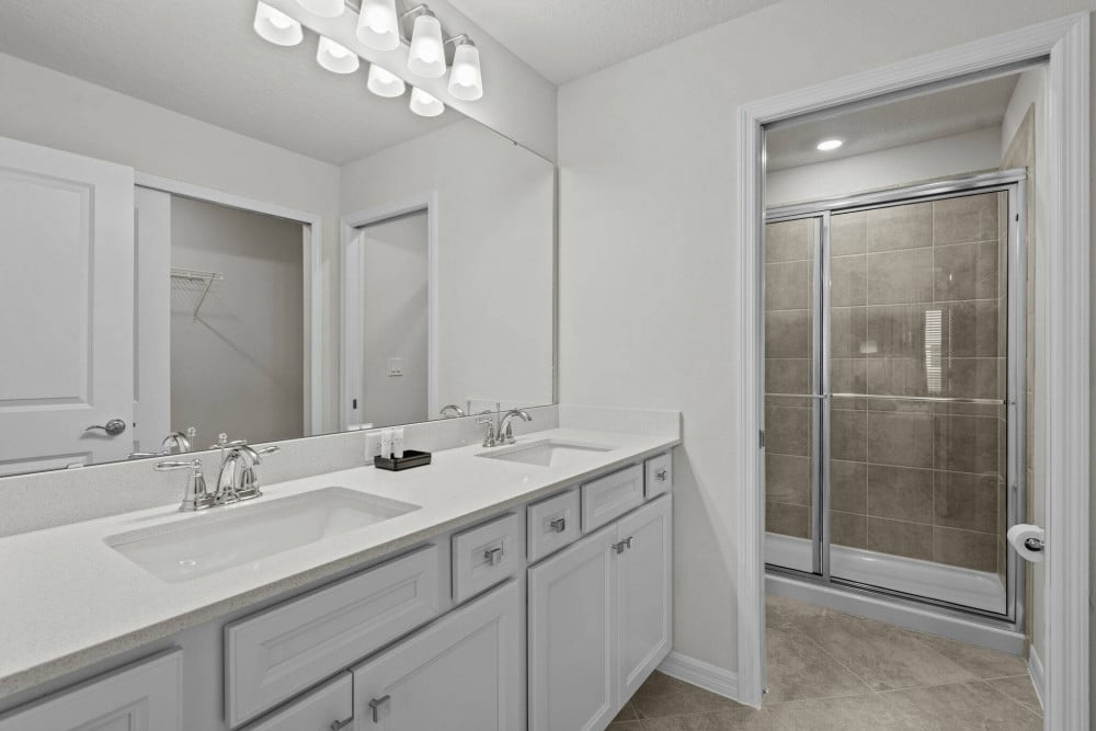 Windsor Cay 79