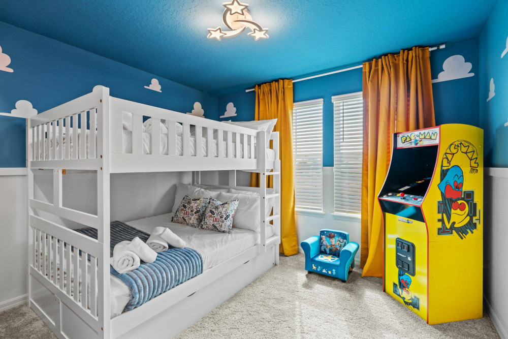 Windsor Cay 79