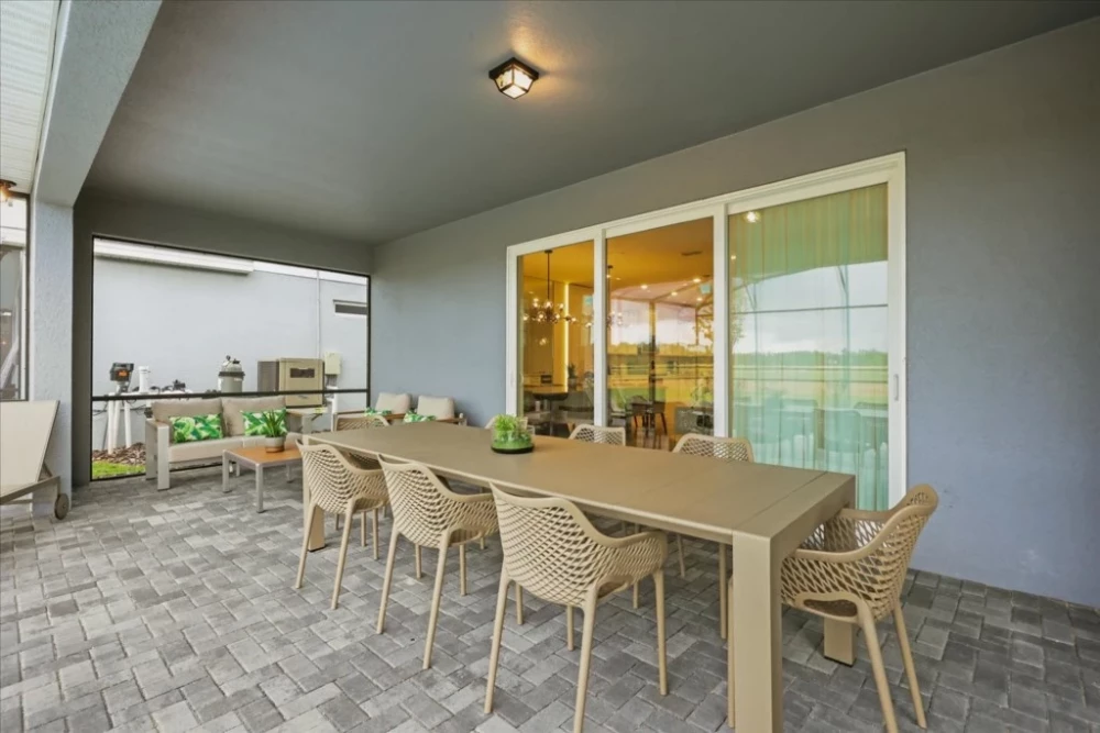 Windsor Cay 124