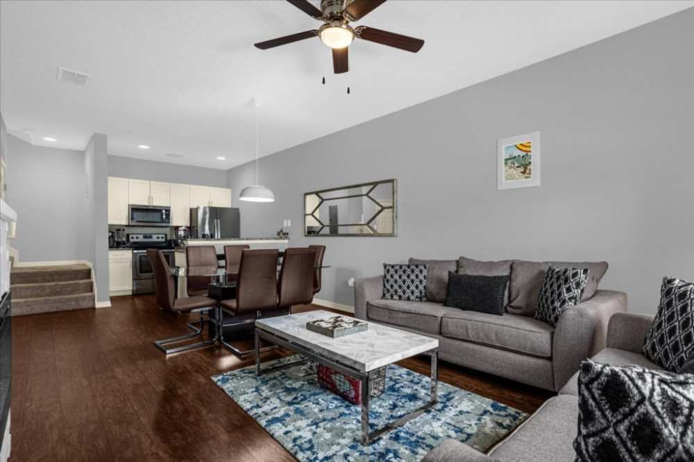 West Lucaya Village 16