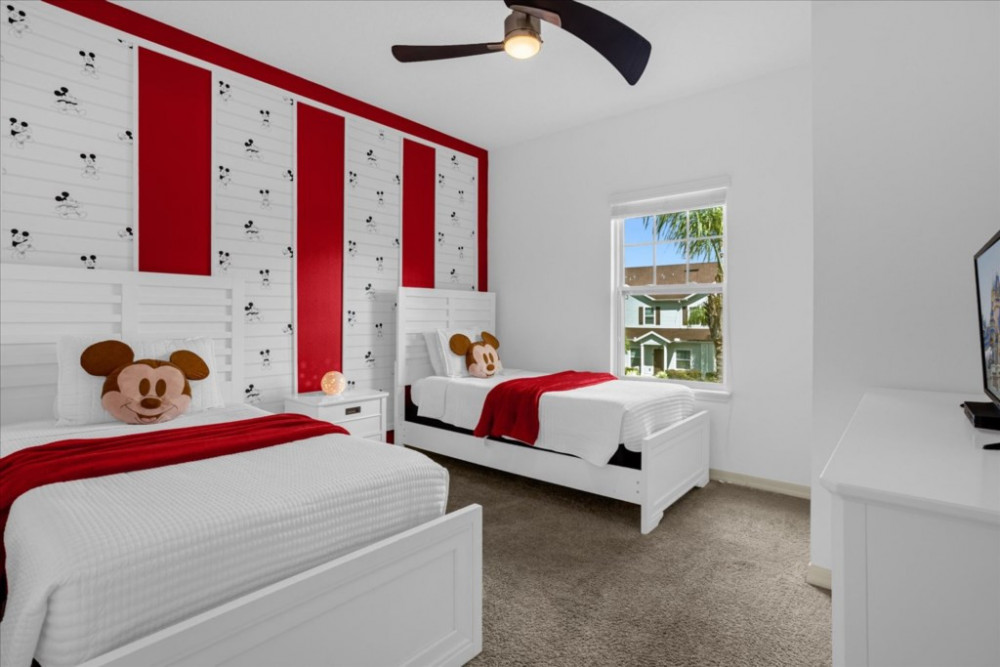 West Lucaya Village 16